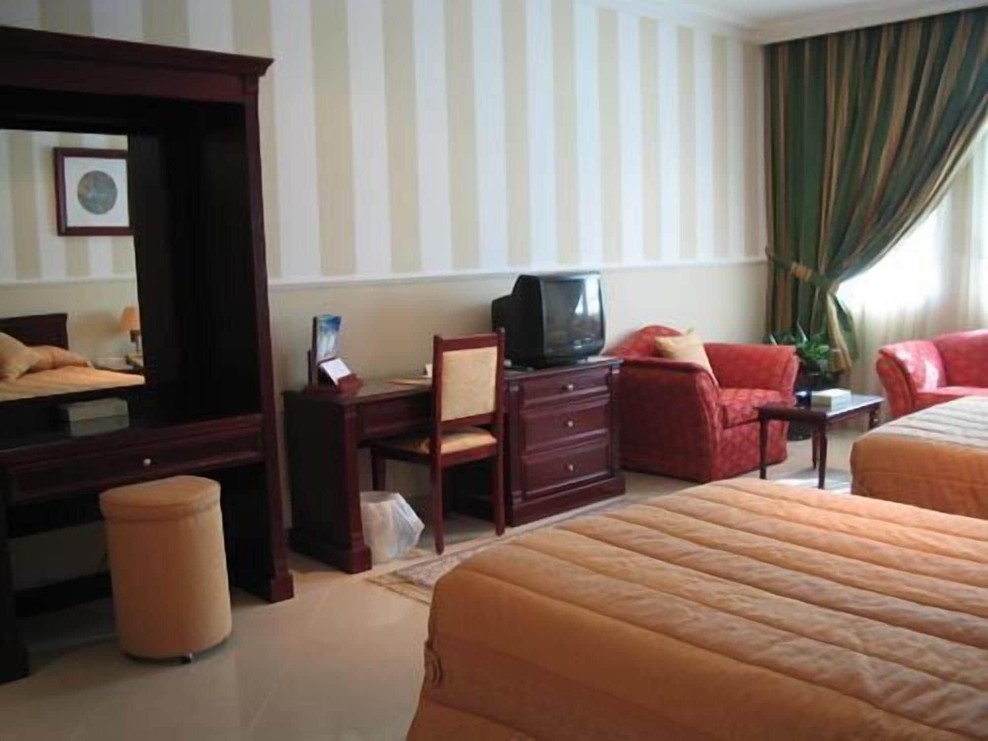 Al Bustan Hotel Doha Buitenkant foto