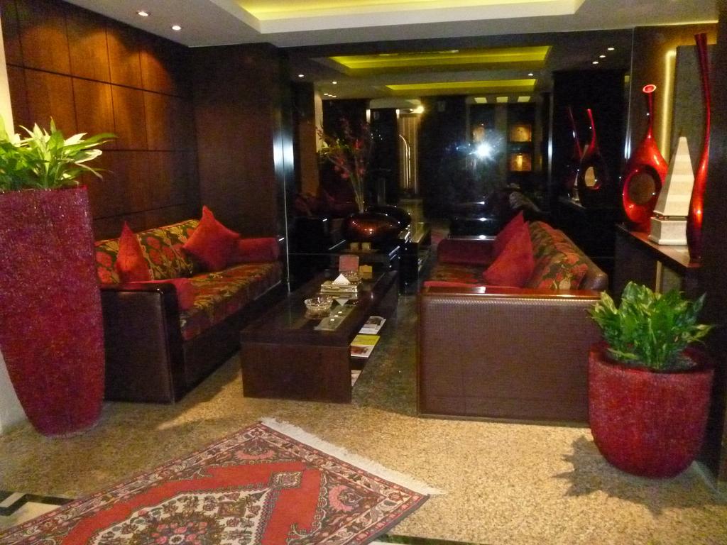 Al Bustan Hotel Doha Buitenkant foto