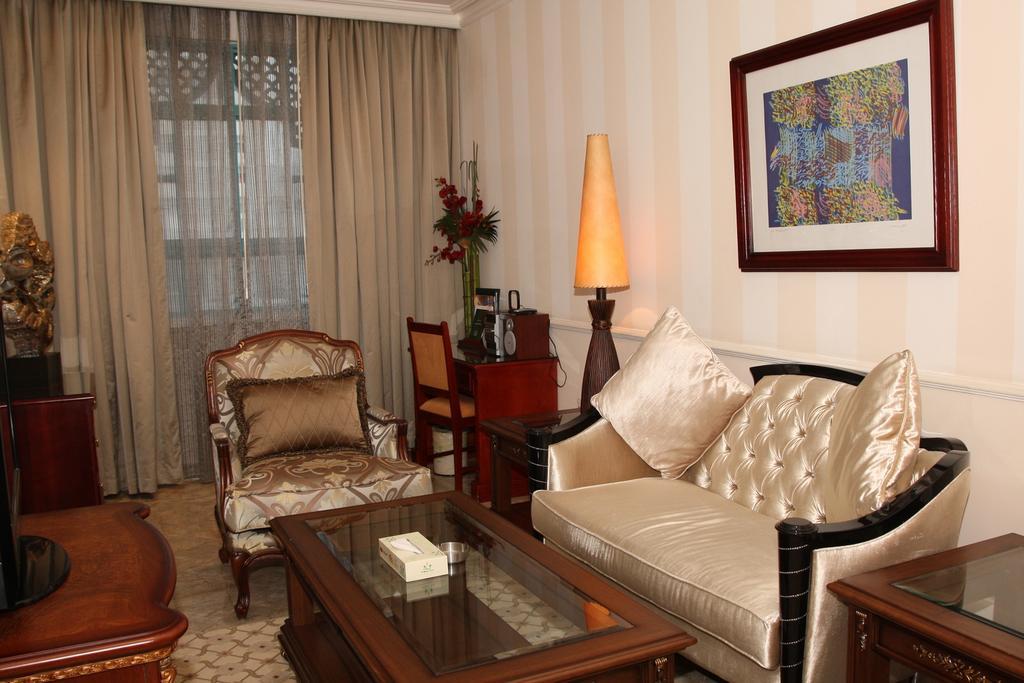 Al Bustan Hotel Doha Buitenkant foto