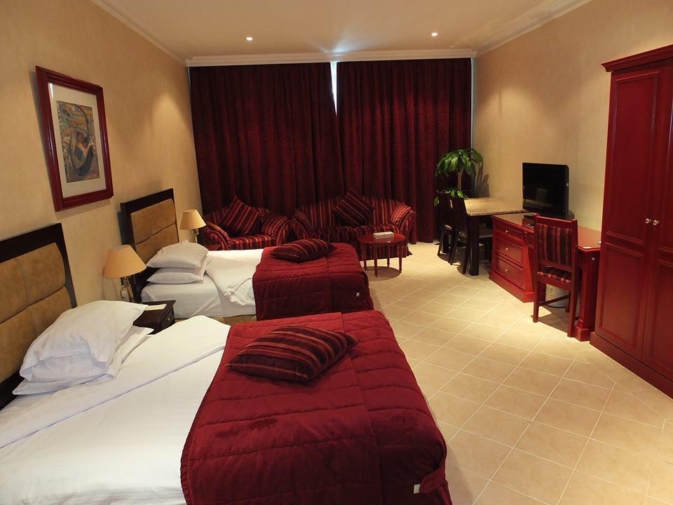 Al Bustan Hotel Doha Buitenkant foto